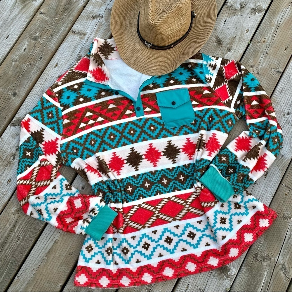 Southwestern Aztec summer boho fleece w farmhouse equestrian vibe